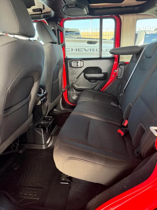 2020 Jeep JL Wrangler - Image 6 of 9