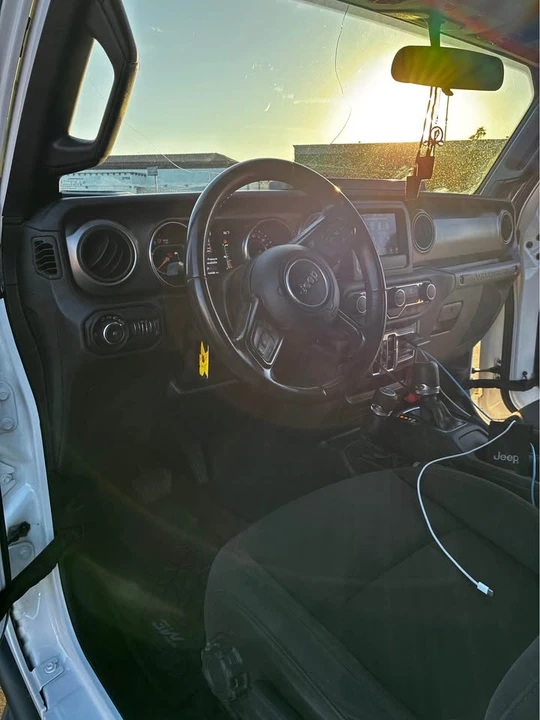 2020 Jeep JL Wrangler - Image 4 of 14
