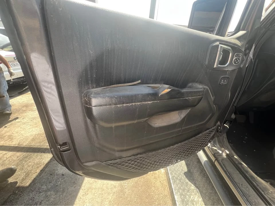 2020 Jeep JL Wrangler - Image 8 of 13