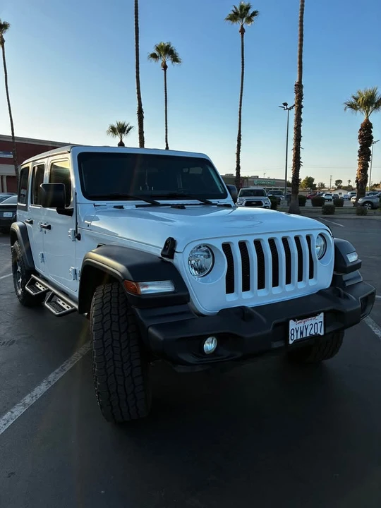2020 Jeep JL Wrangler - Image 11 of 14