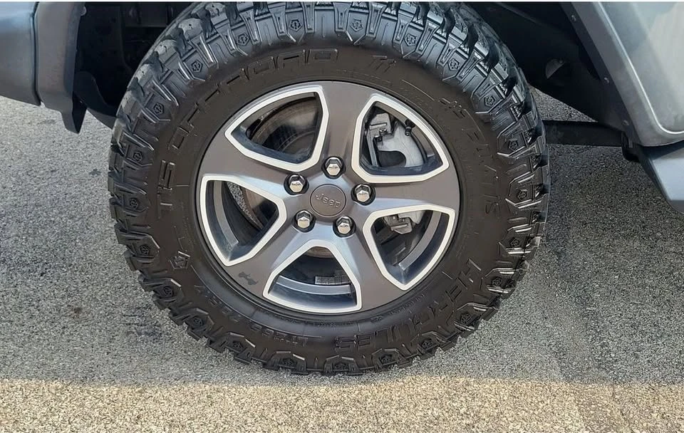 2020 Jeep JL Wrangler - Image 9 of 20