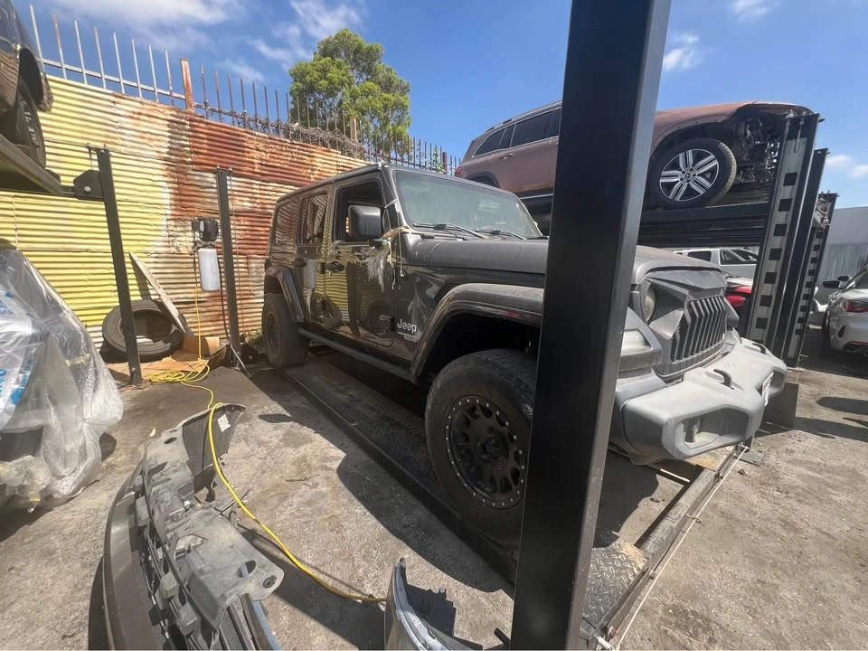 2020 Jeep JL Wrangler - Image 4 of 13