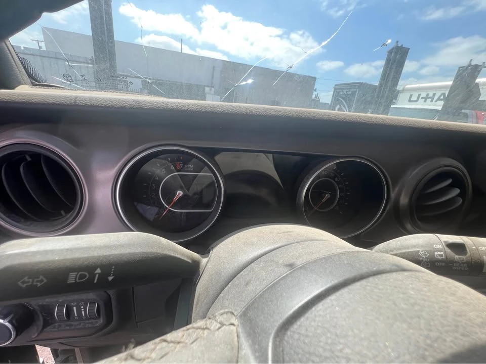2020 Jeep JL Wrangler - Image 11 of 13