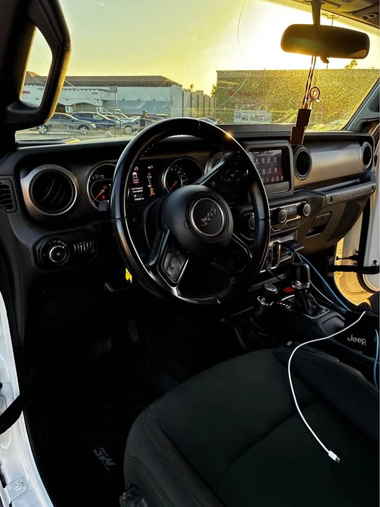 2020 Jeep JL Wrangler - Image 3 of 14