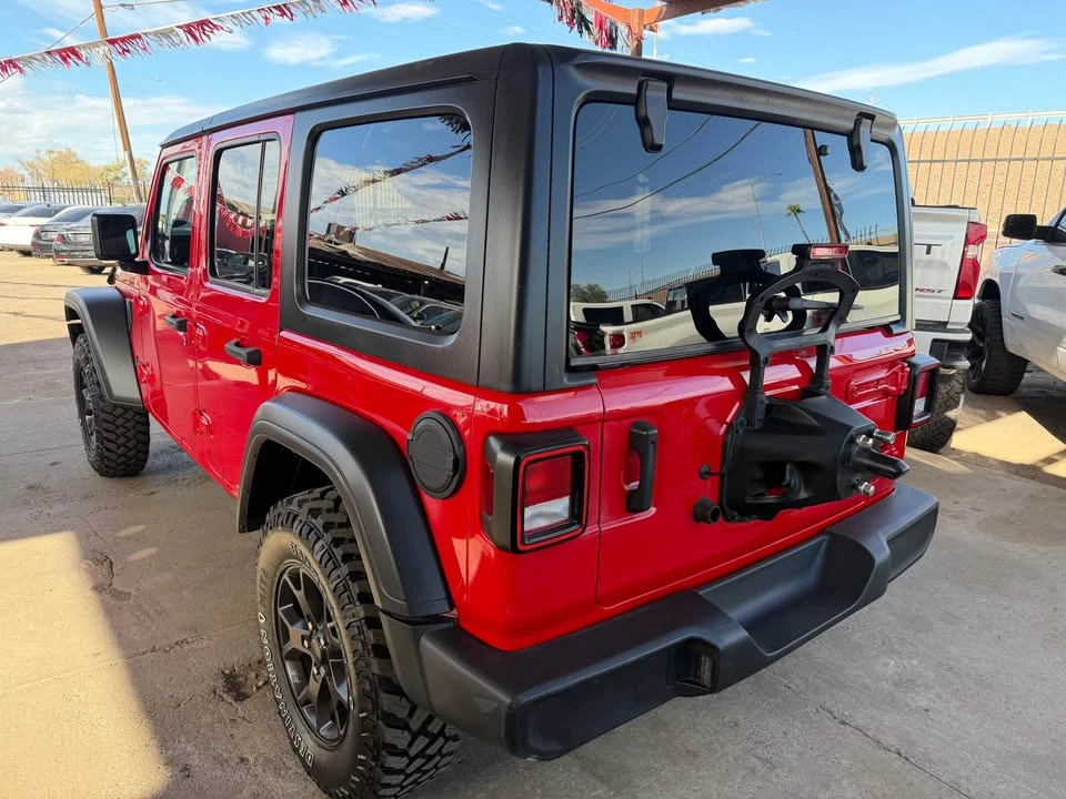2020 Jeep JL Wrangler - Image 5 of 9