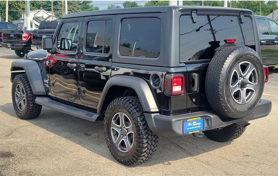 2020 Jeep JL Wrangler - Image 3 of 20