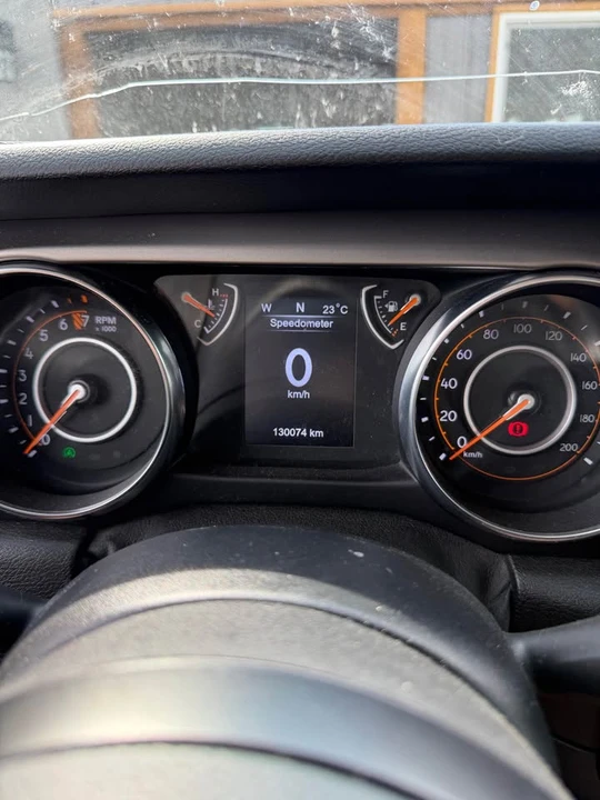 2020 Jeep JL Wrangler - Image 6 of 9