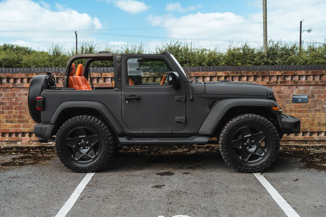 2020 Jeep JL Wrangler - Image 19 of 31