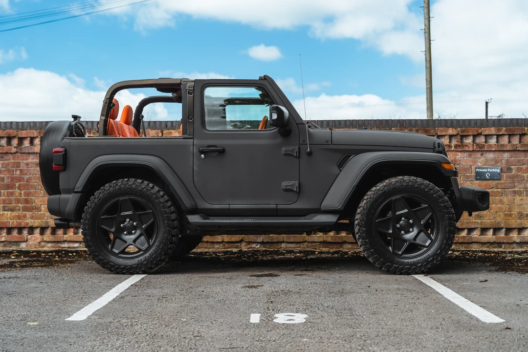2020 Jeep JL Wrangler - Image 8 of 31