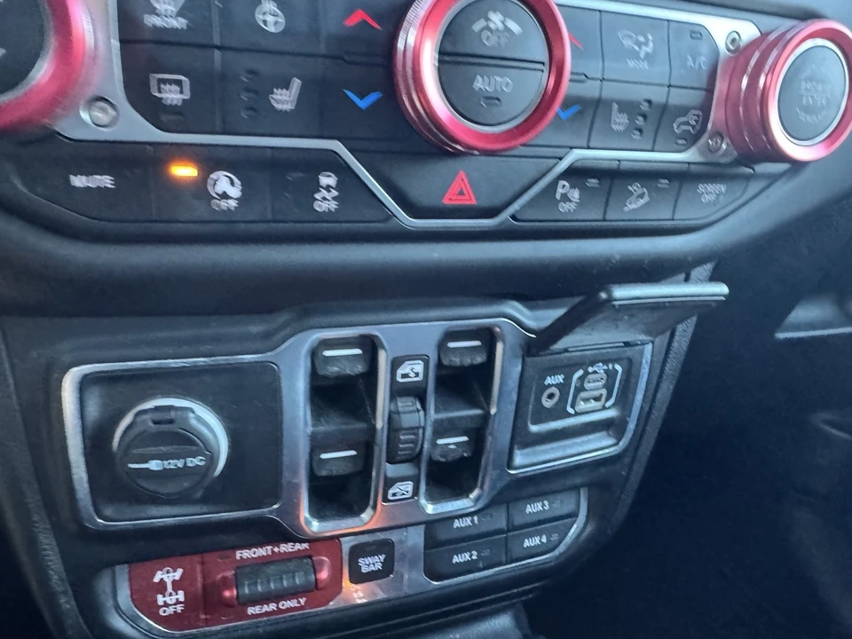 2020 Jeep JL Wrangler - Image 12 of 15