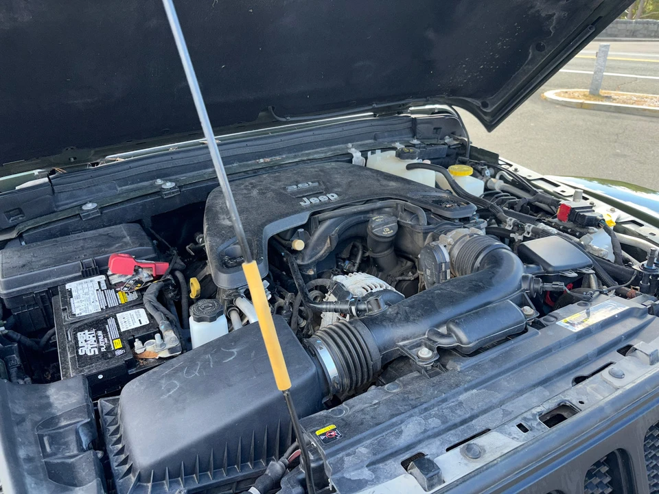 2020 Jeep JL Wrangler - Image 16 of 21
