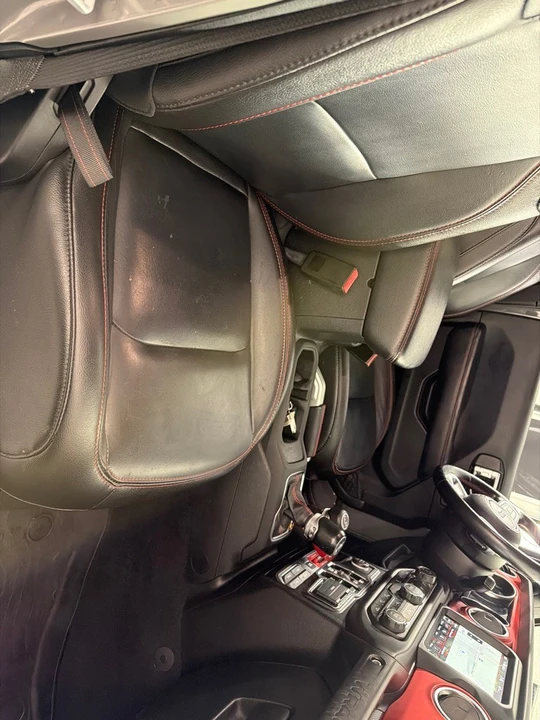 2020 Jeep JL Wrangler - Image 24 of 28