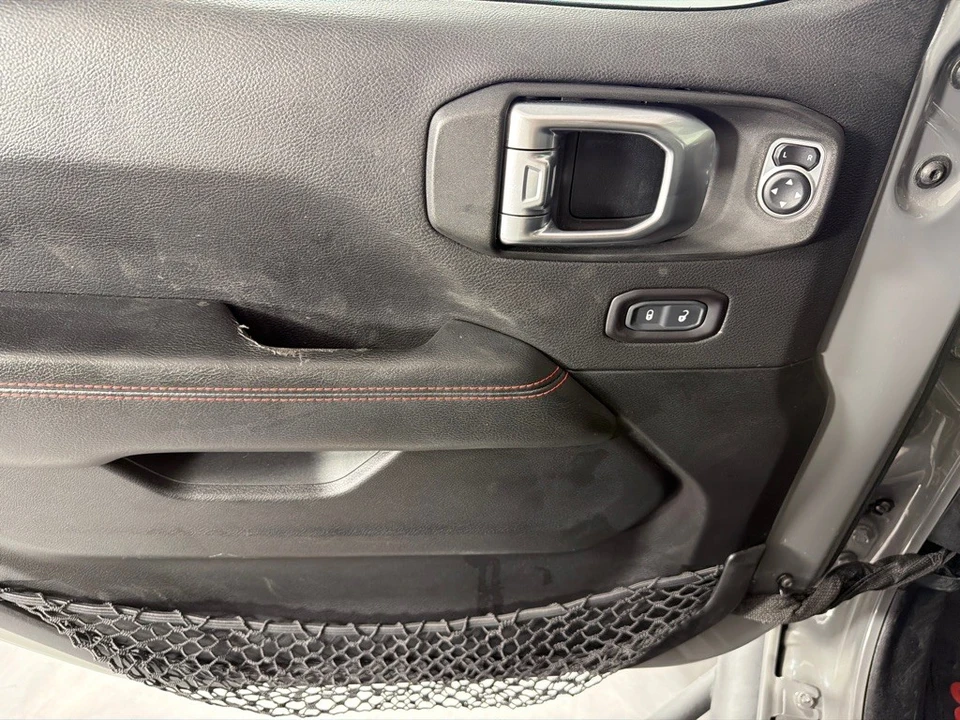 2020 Jeep JL Wrangler - Image 11 of 28