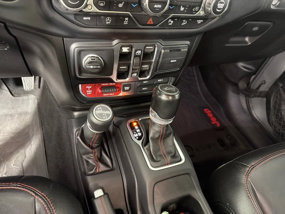 2020 Jeep JL Wrangler - Image 18 of 28