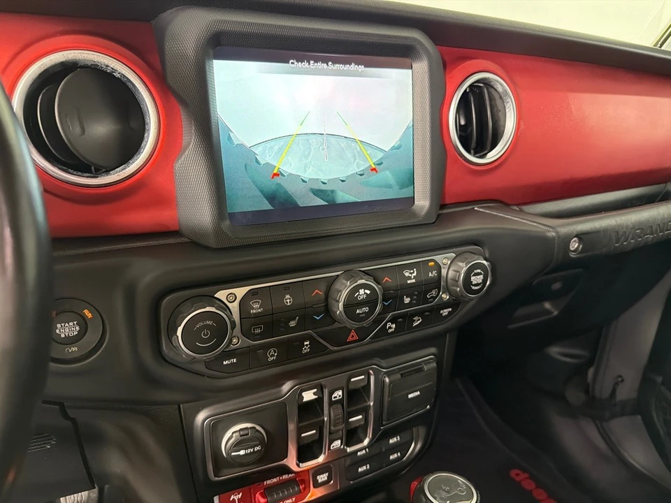 2020 Jeep JL Wrangler - Image 15 of 28