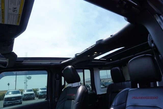 2020 Jeep JL Wrangler - Image 19 of 21