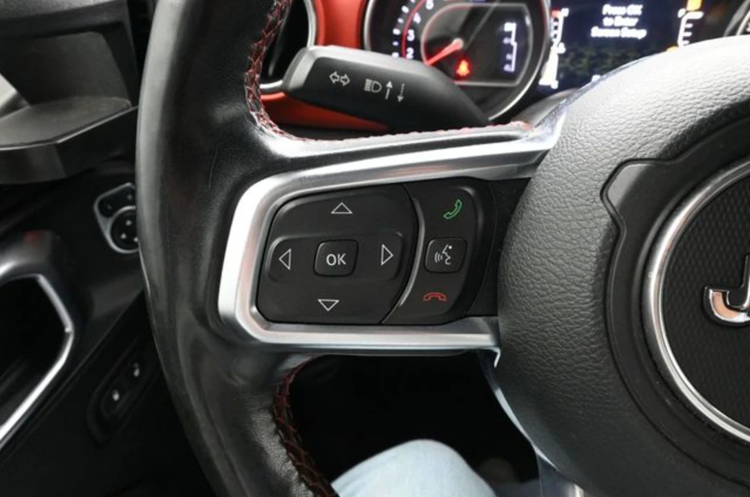 2020 Jeep JL Wrangler - Image 19 of 24