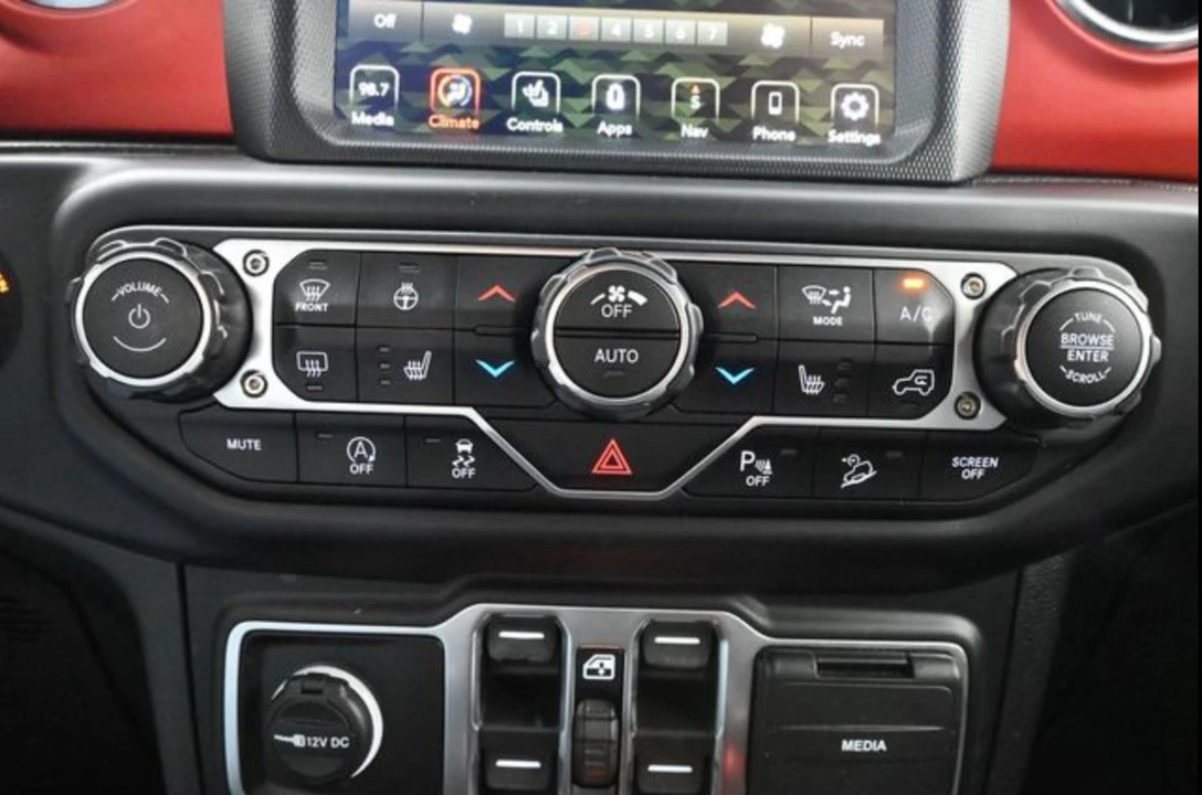 2020 Jeep JL Wrangler - Image 22 of 24