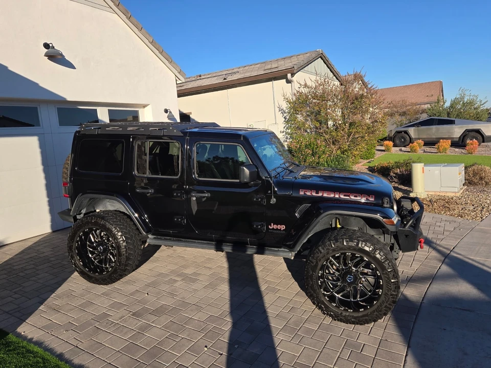 2020 Jeep JL Wrangler - Image 3 of 20