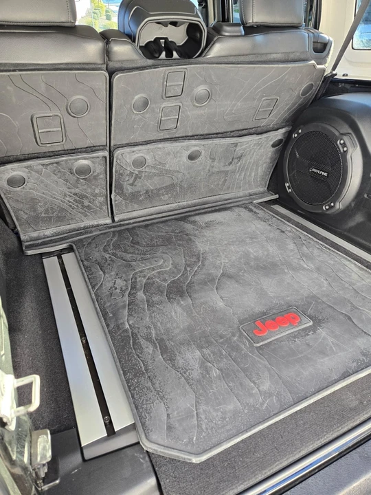 2020 Jeep JL Wrangler - Image 18 of 20