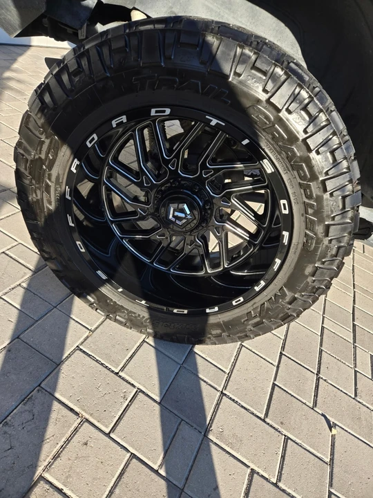 2020 Jeep JL Wrangler - Image 19 of 20