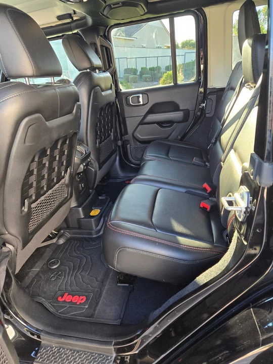 2020 Jeep JL Wrangler - Image 16 of 20