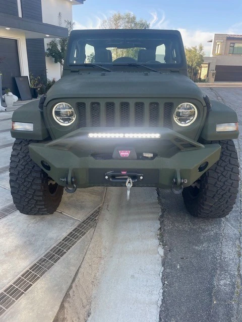 2020 Jeep JL Wrangler - Image 6 of 9