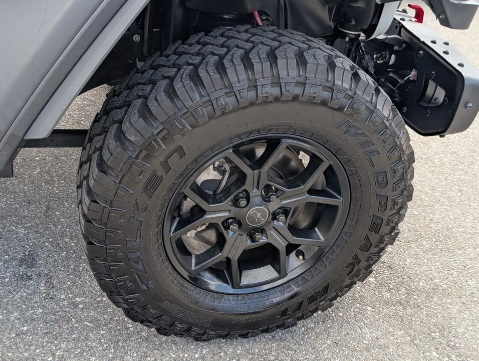 2020 Jeep JL Wrangler - Image 16 of 26