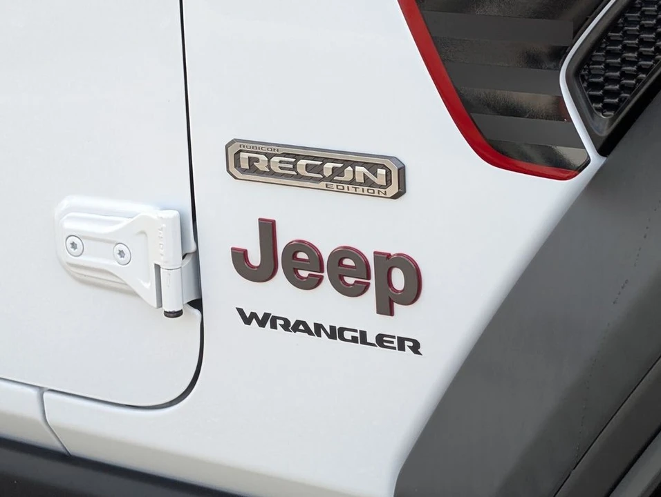 2020 Jeep JL Wrangler - Image 10 of 26
