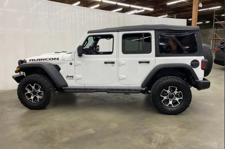 2020 Jeep JL Wrangler - Image 3 of 15