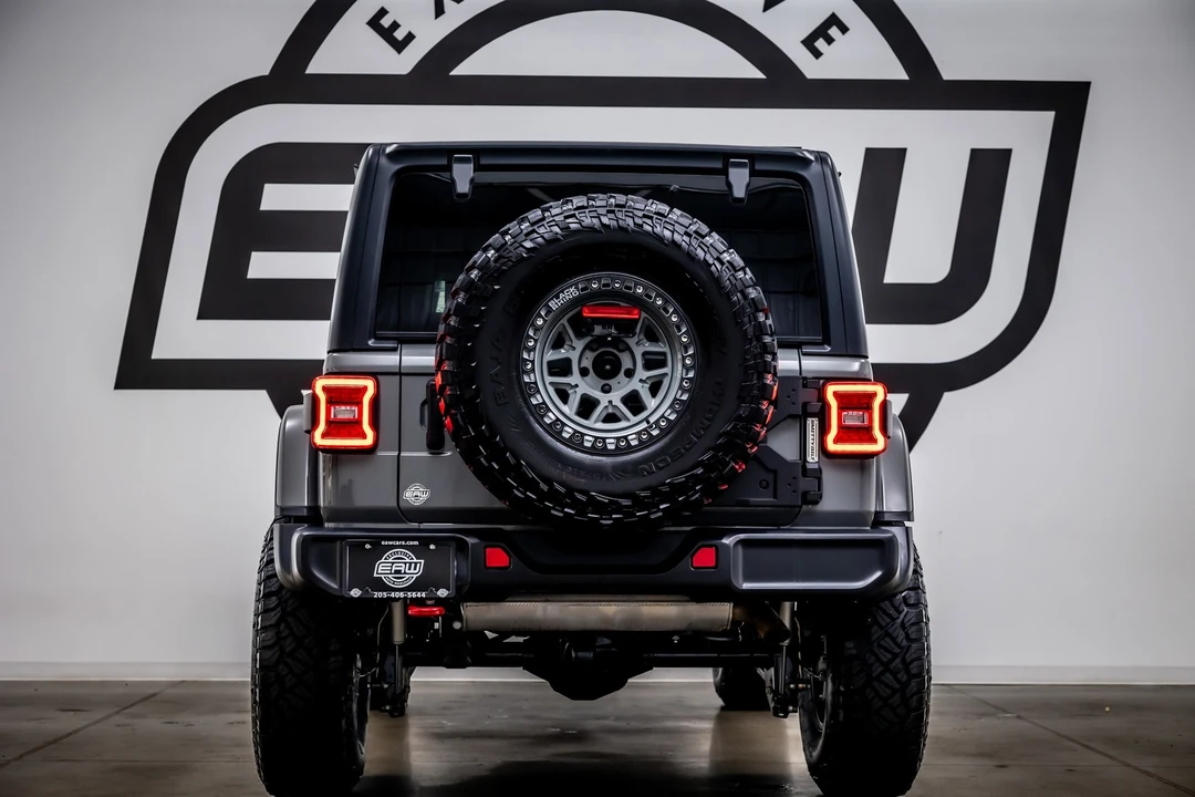 2020 Jeep JL Wrangler - Image 11 of 12