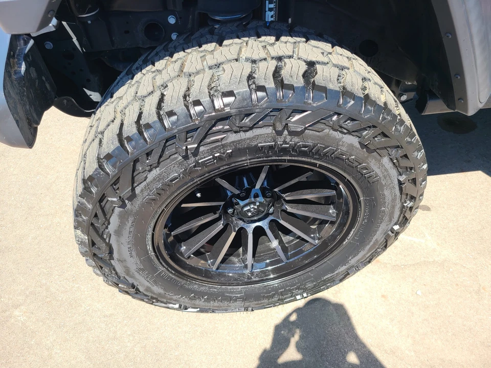 2020 Jeep JL Wrangler - Image 24 of 24