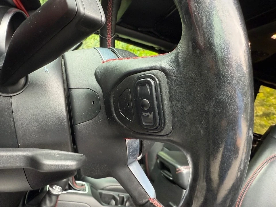 2020 Jeep JL Wrangler - Image 18 of 21