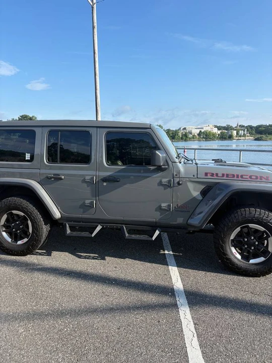 2020 Jeep JL Wrangler - Image 2 of 10