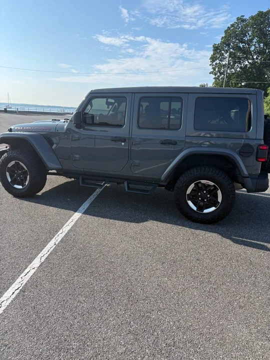 2020 Jeep JL Wrangler - Image 9 of 10