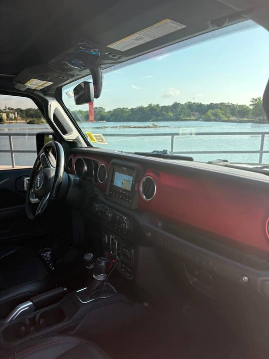 2020 Jeep JL Wrangler - Image 7 of 10