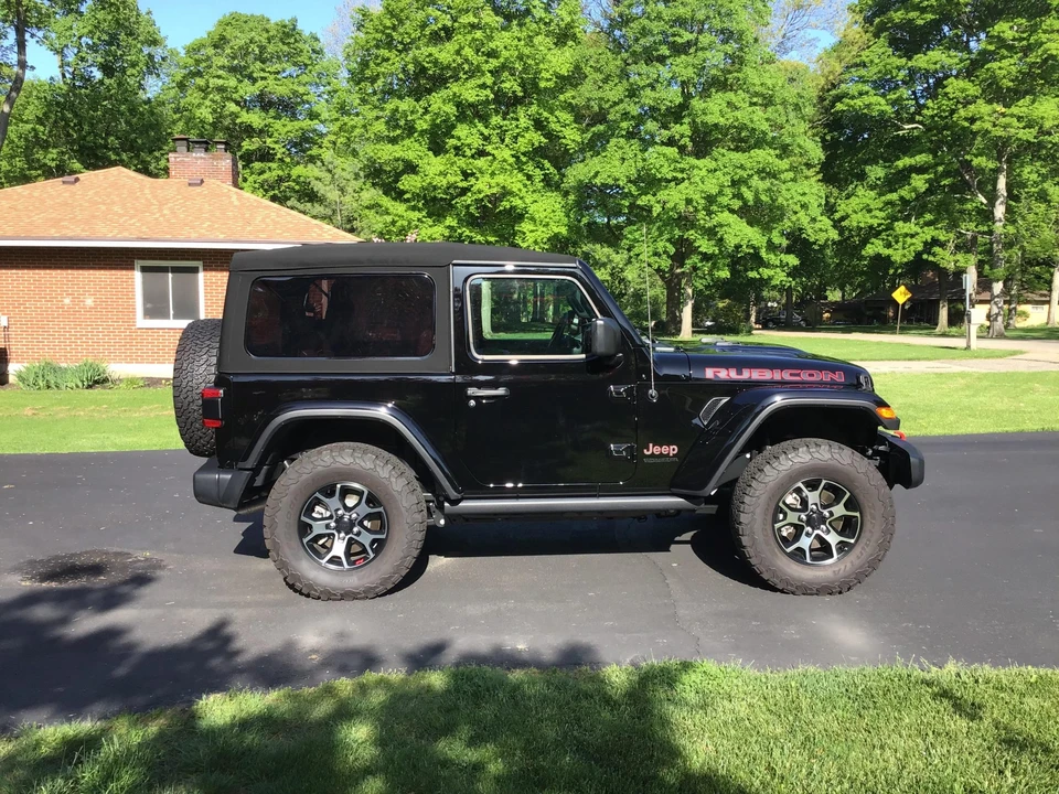 2020 Jeep JL Wrangler - Image 20 of 31