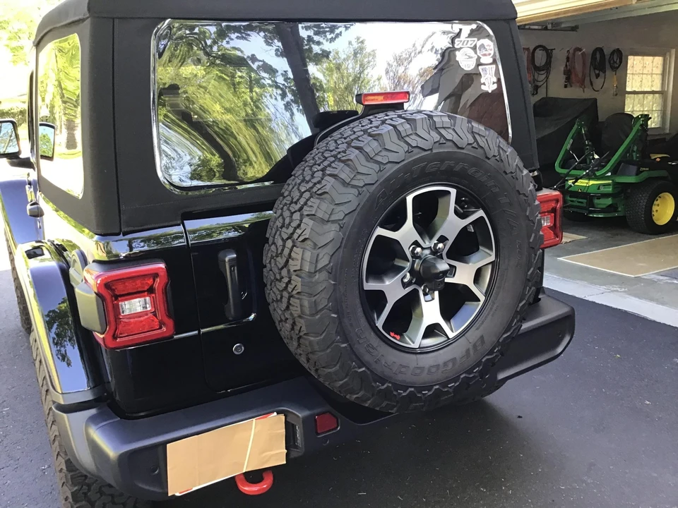 2020 Jeep JL Wrangler - Image 24 of 31