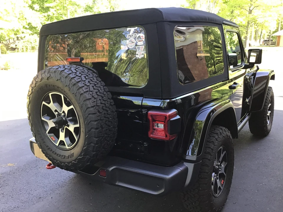 2020 Jeep JL Wrangler - Image 17 of 31
