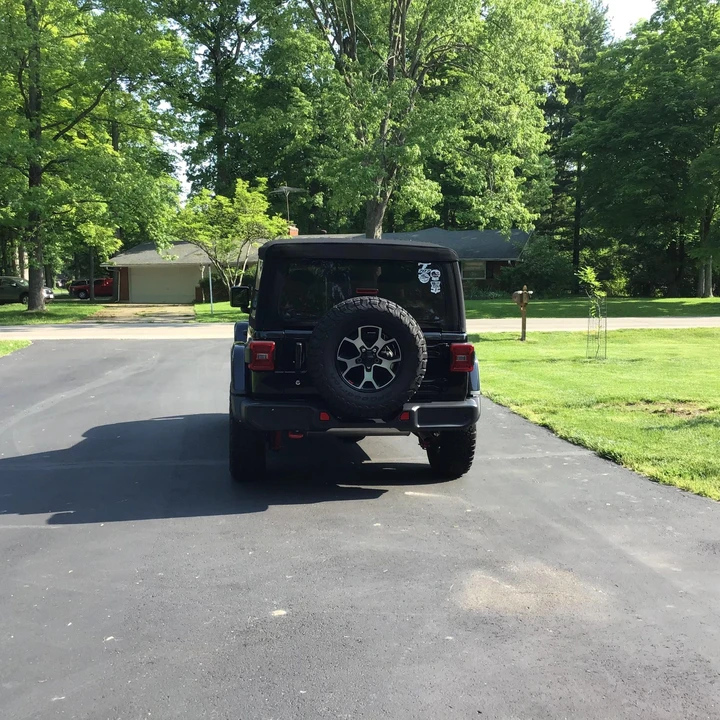 2020 Jeep JL Wrangler - Image 13 of 31