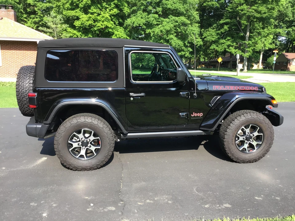 2020 Jeep JL Wrangler - Image 19 of 31