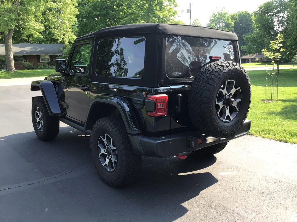 2020 Jeep JL Wrangler - Image 12 of 31