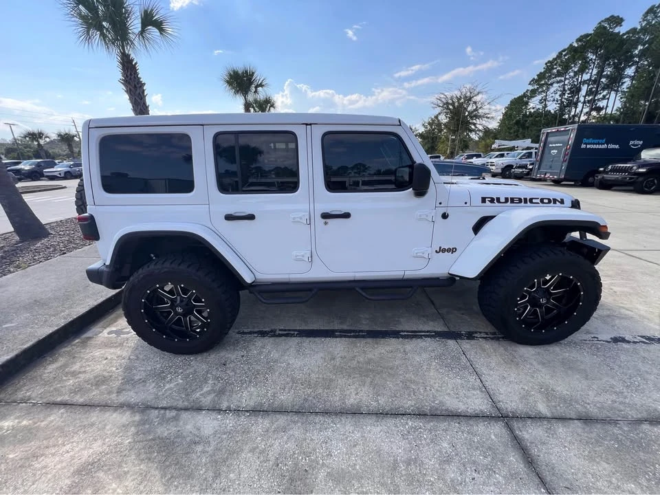 2020 Jeep JL Wrangler - Image 5 of 15
