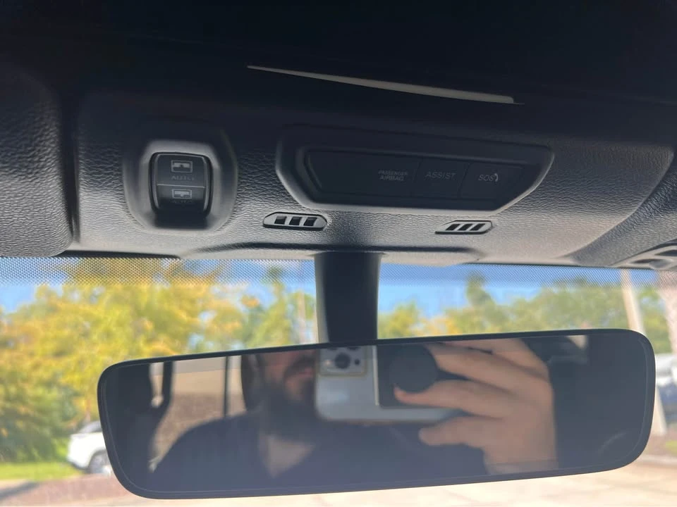 2020 Jeep JL Wrangler - Image 15 of 15