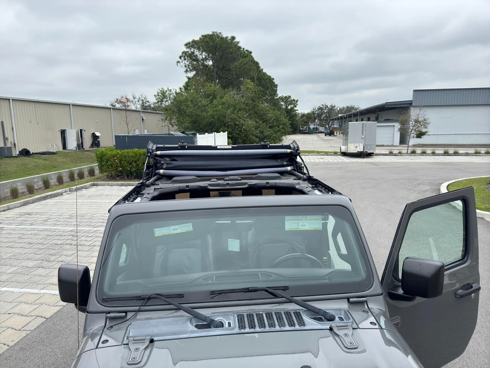 2020 Jeep JL Wrangler - Image 19 of 31