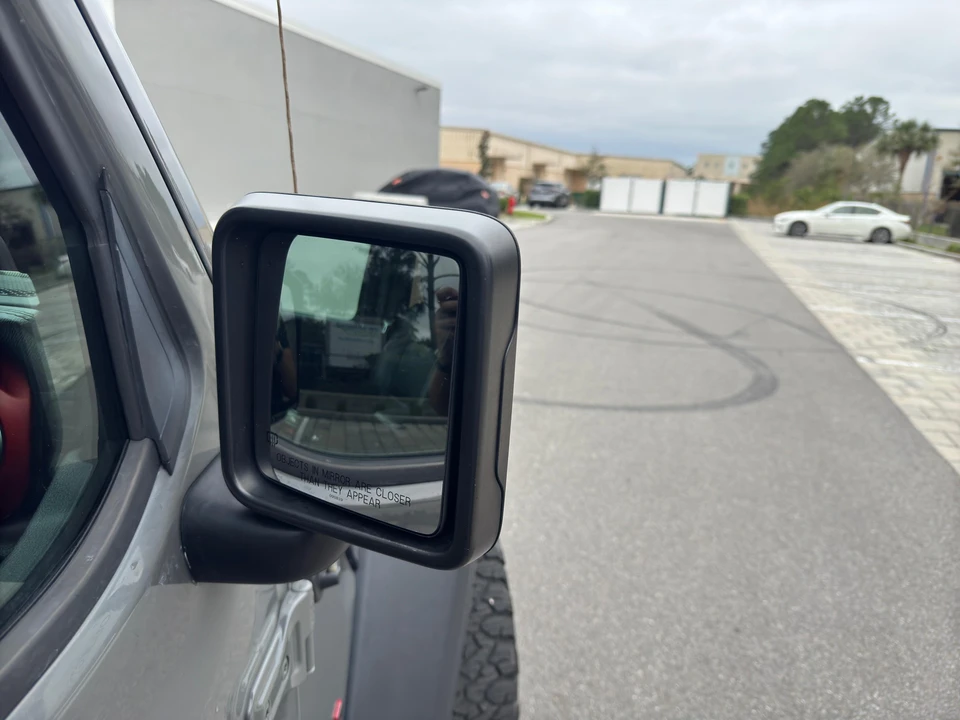 2020 Jeep JL Wrangler - Image 29 of 31