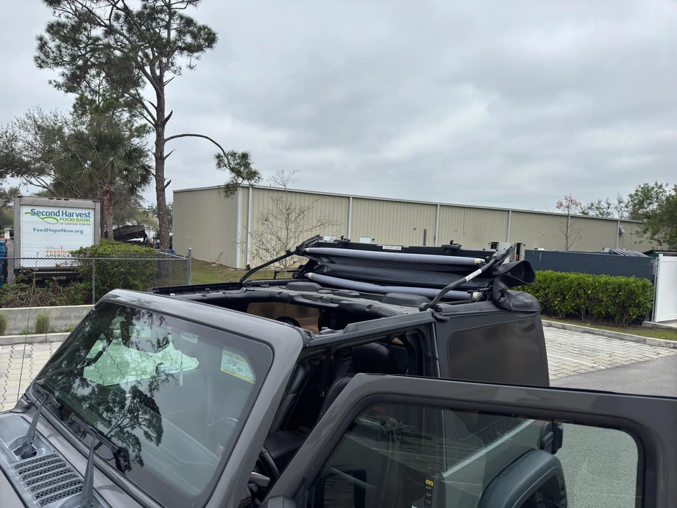 2020 Jeep JL Wrangler - Image 20 of 31