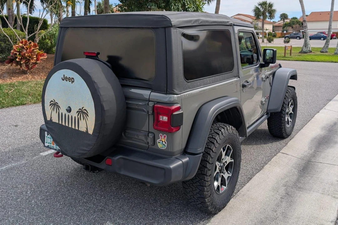 2020 Jeep JL Wrangler - Image 4 of 31