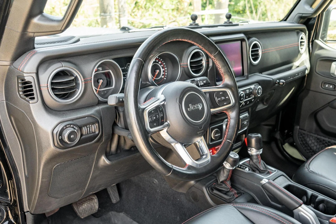 2020 Jeep JL Wrangler - Image 23 of 27