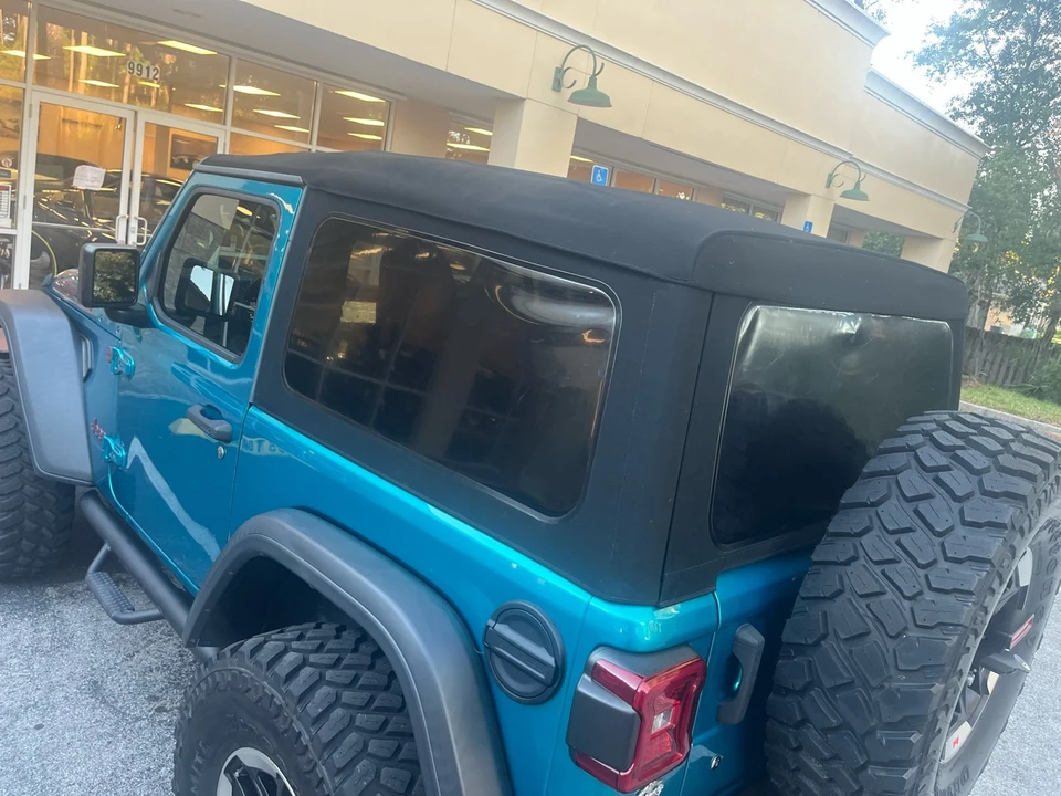 2020 Jeep JL Wrangler - Image 8 of 12